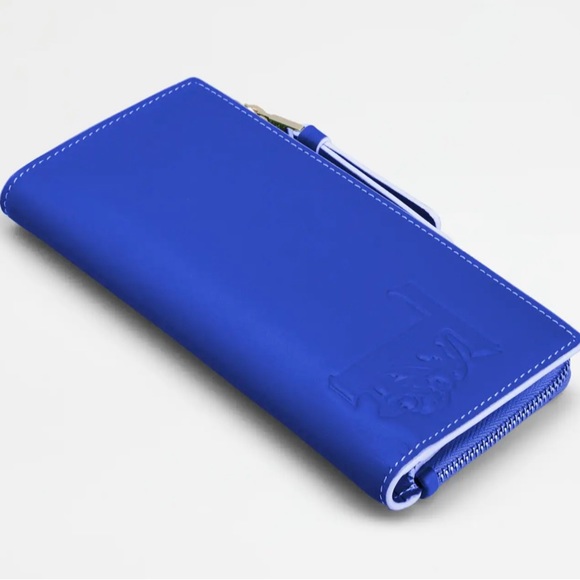 Tod's Handbags - Tod’s NWT “Wallet In Leather”